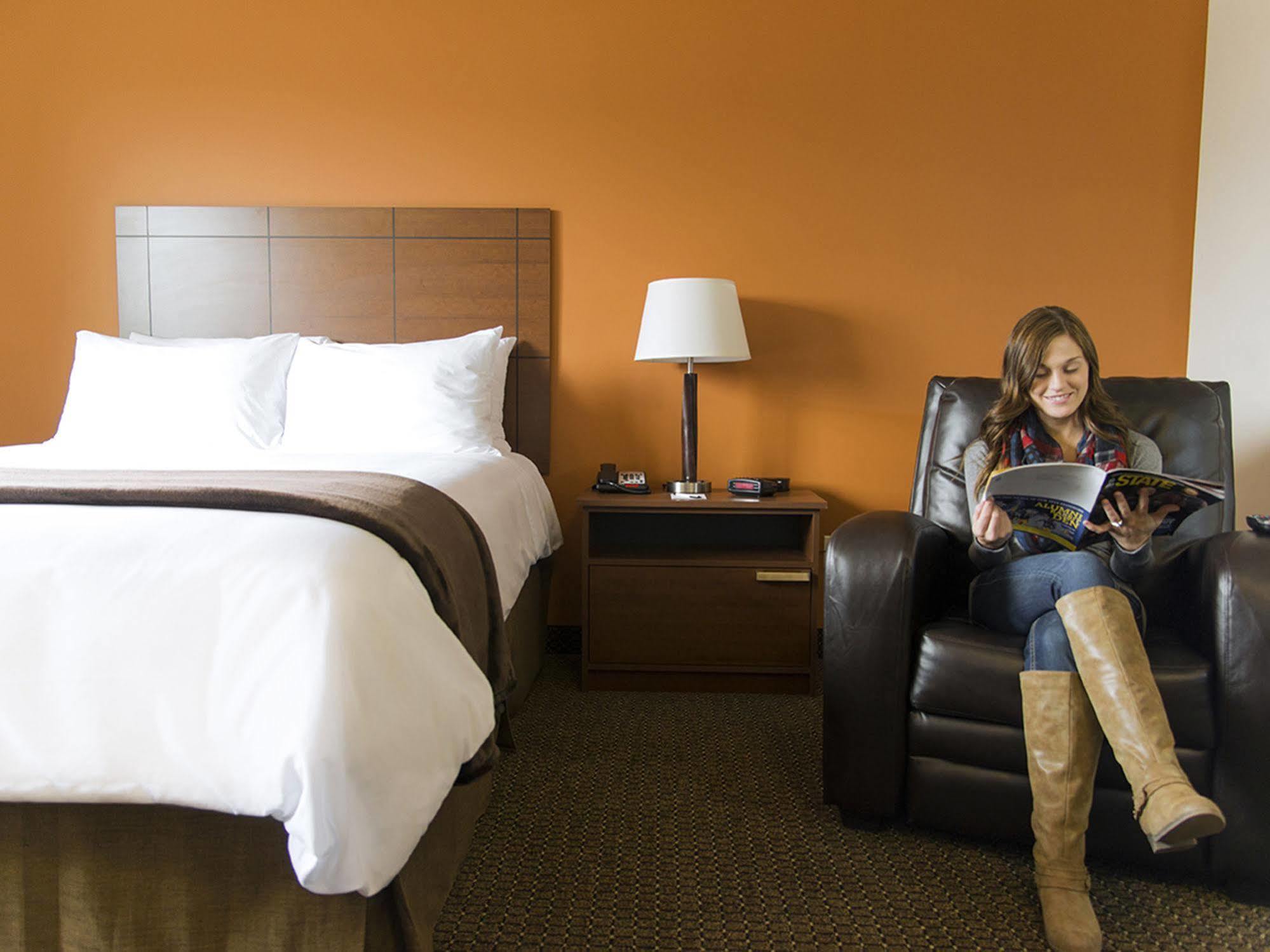 My Place Hotel-Grand Forks, Nd Экстерьер фото
